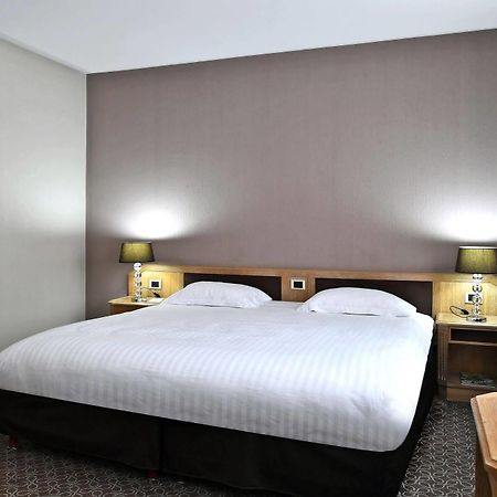 Le Grand Hotel Saint-Quentin  Exterior foto